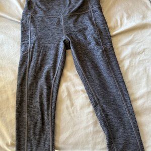 Victoria's Secret Incredible Essential Legging Size 4